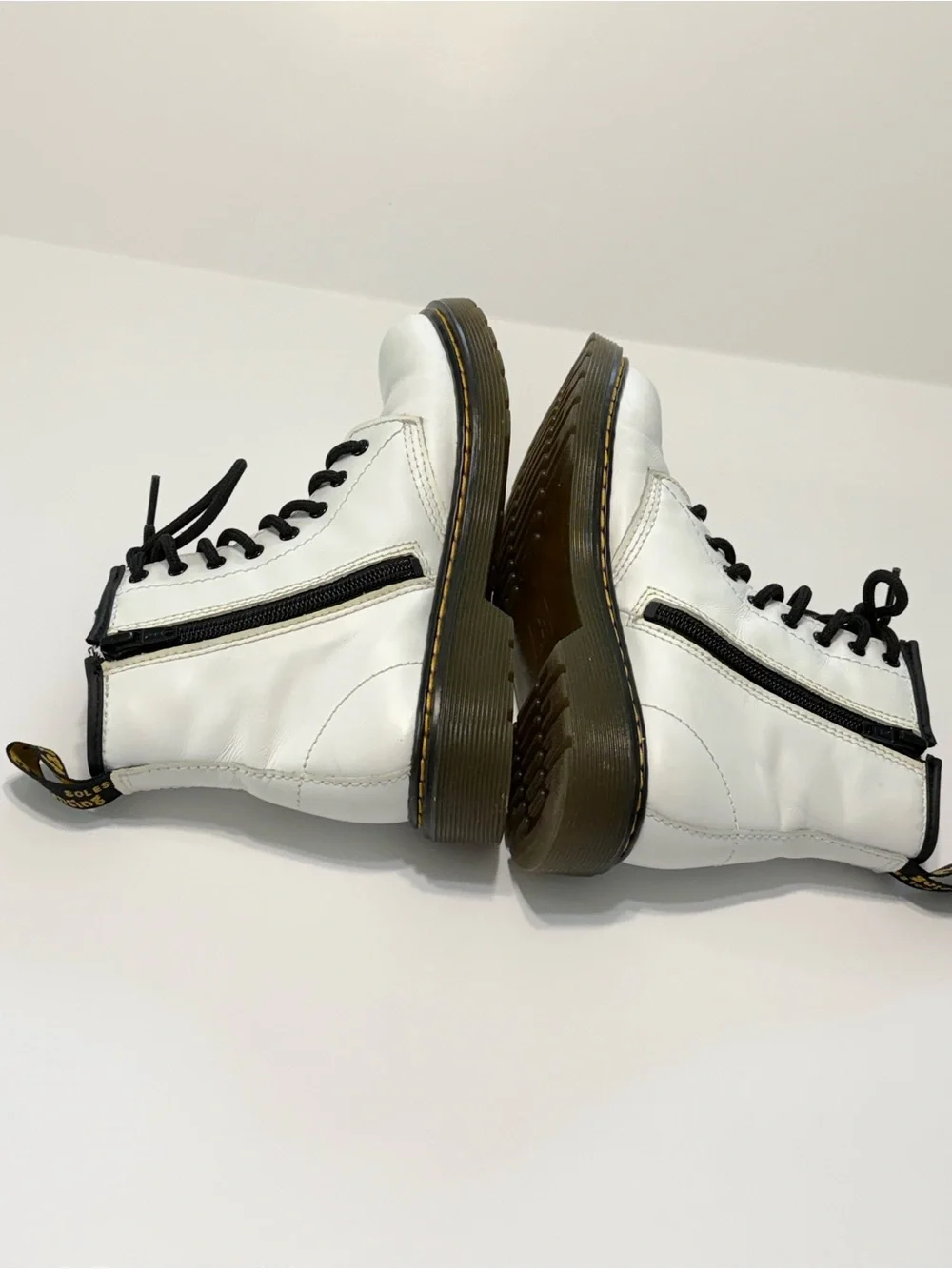 Dr. Martens Kids 1460J Leather Boots White Zip Up Size US 2
